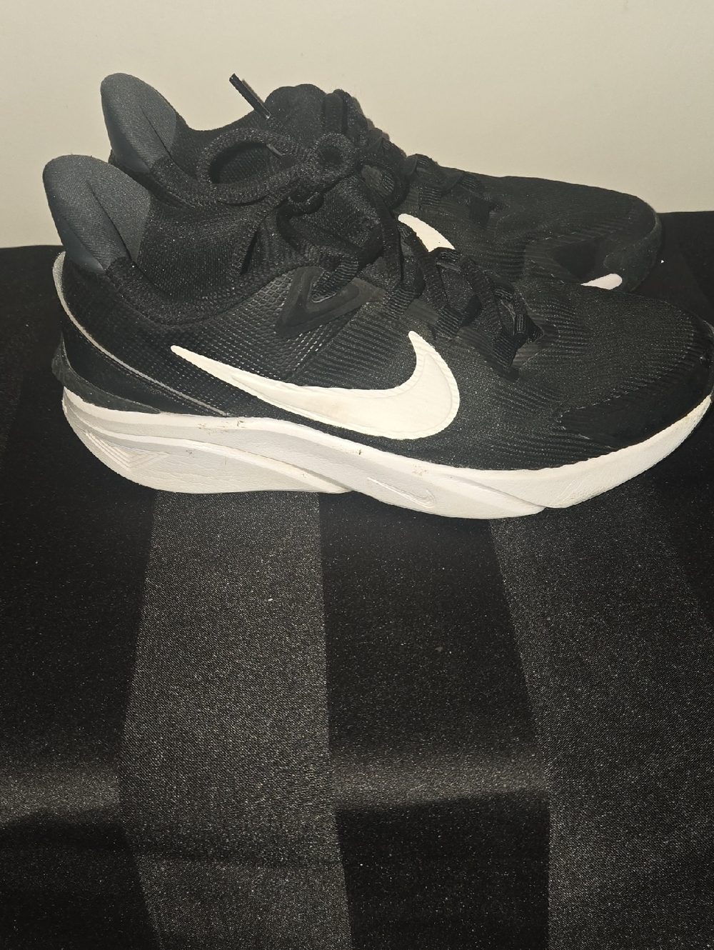 Nike Black and White Kids' Lightweight Sneakers
